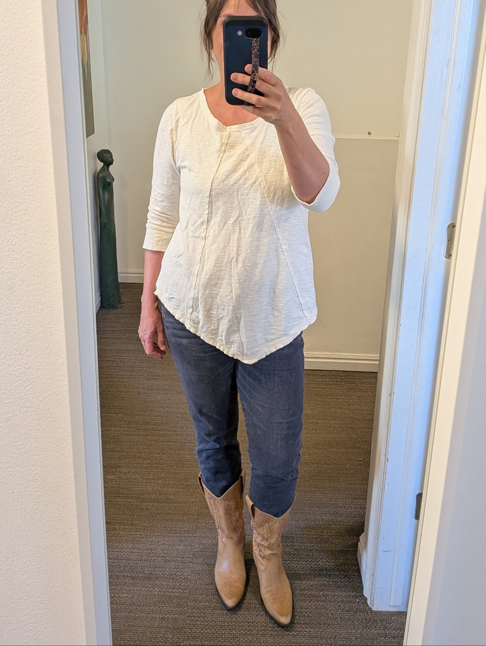 Women's Cream 3/4 Sleeve Scoop Neck Top - Picture 2 of 9